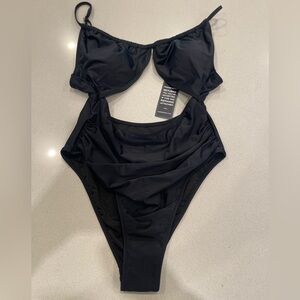 Blooming Jelly NWT Woman’s Black One Piece Swimsuit Size: Large